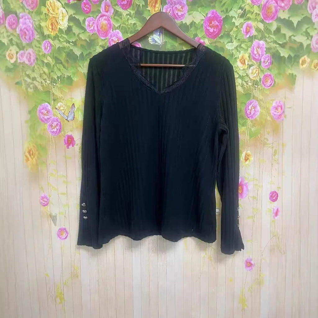 Womens V-neck Lace-button Solid-color Slim-fit Fashion Long-sleeve Top